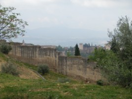 Cerco de Don Gonzalo, una de las murallas, erigidas en distintas etapas de la historia de Granada, que creaban hasta cuatro recintos
